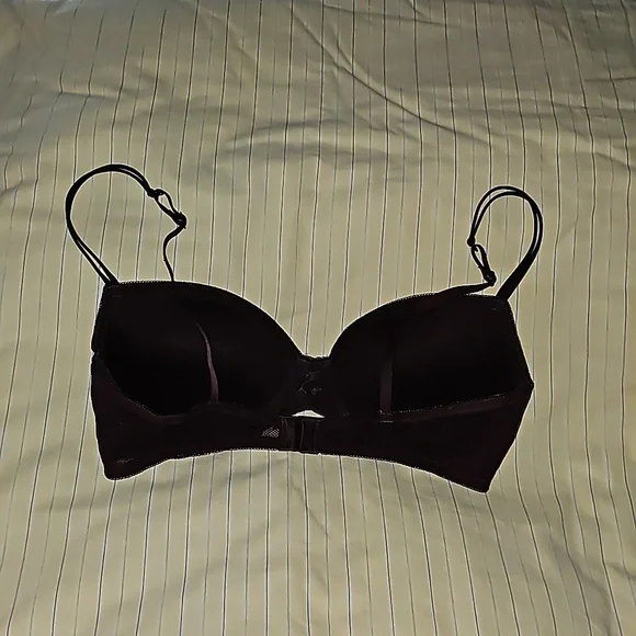Burgundy bra 🛍3 For $15🛍 - Picture 5 of 12